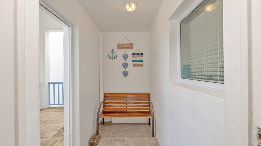 3 Bedroom Property for Sale in Struisbaai Western Cape
